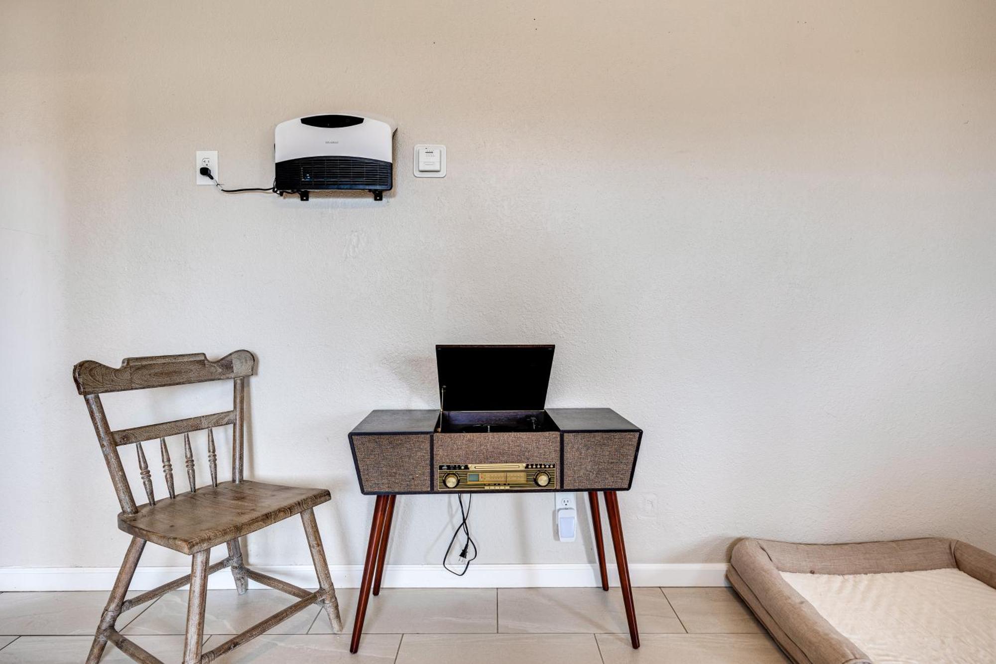 Convenient Joshua Tree Apartment - Walk To Town! エクステリア 写真