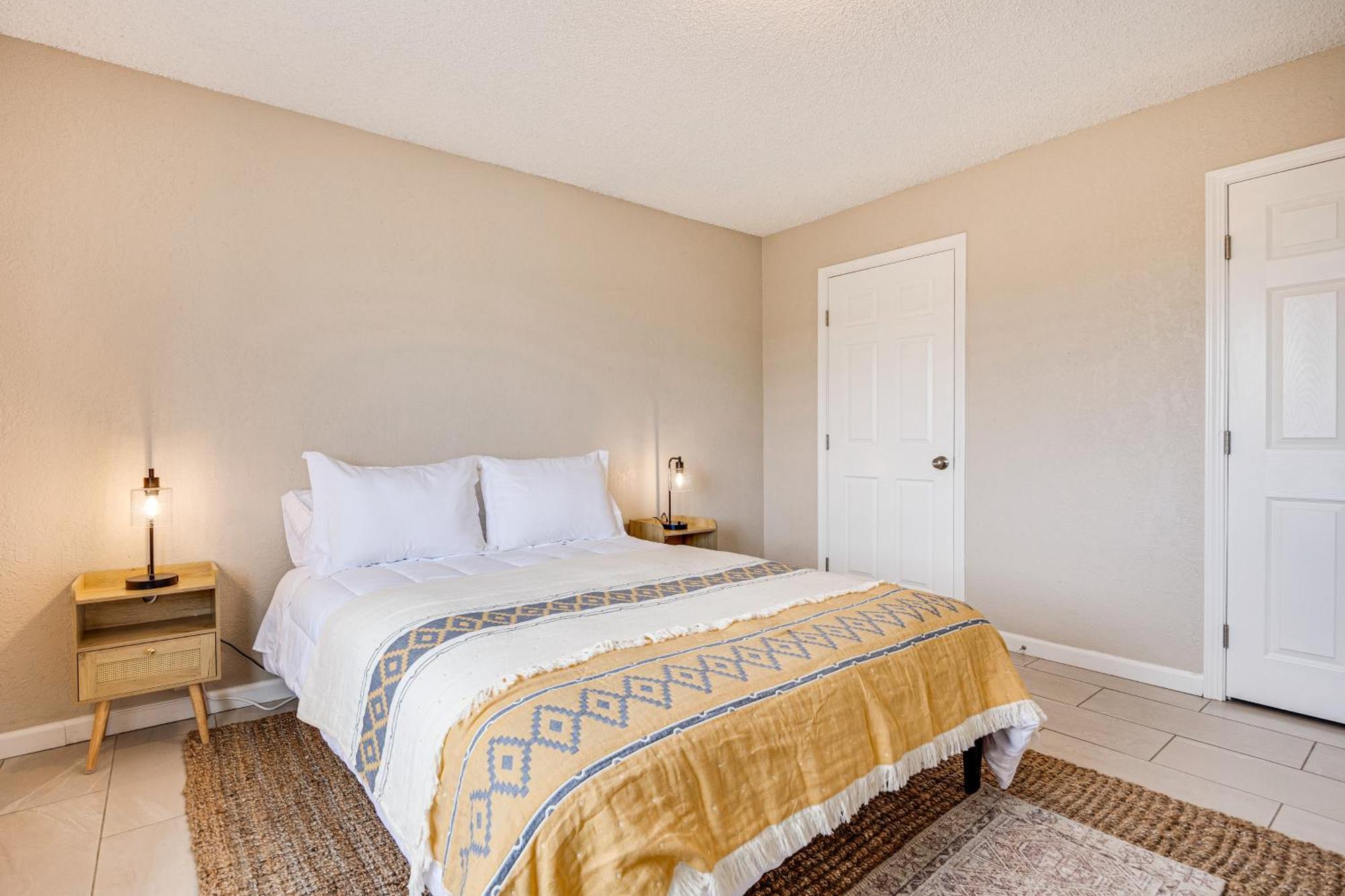 Convenient Joshua Tree Apartment - Walk To Town! エクステリア 写真